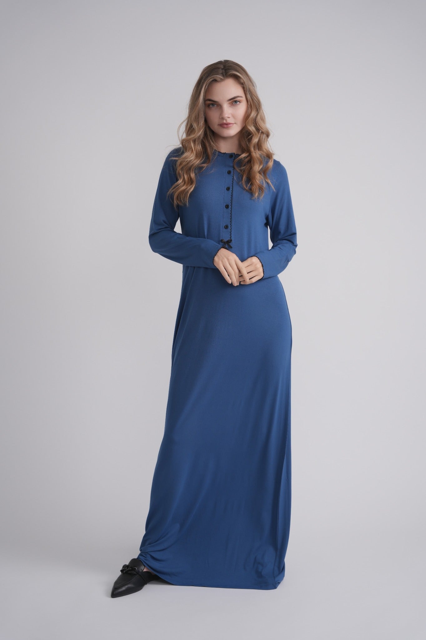 Scalloped Trim Nightgown