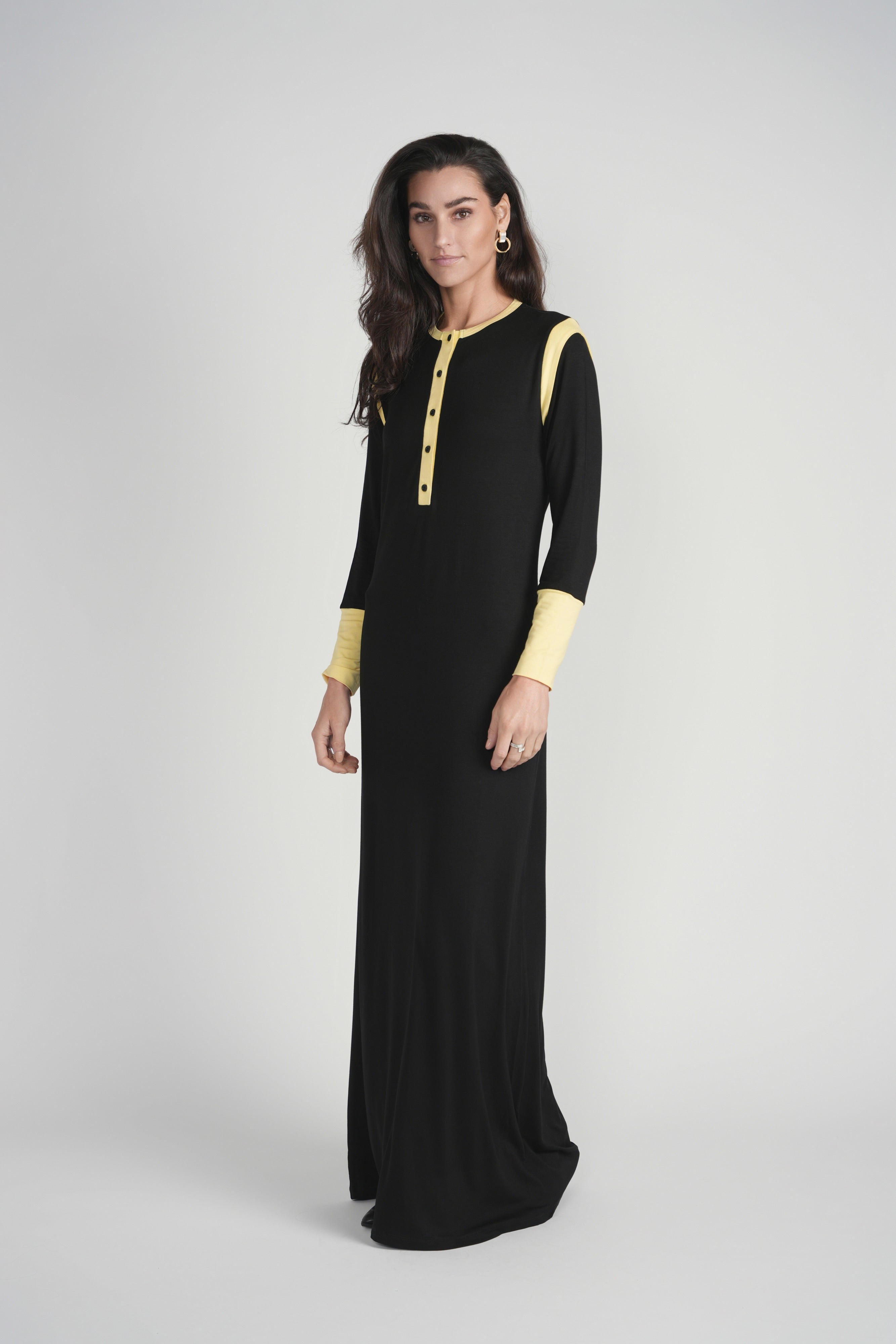 Yellow Detail Button Nightgown- Black